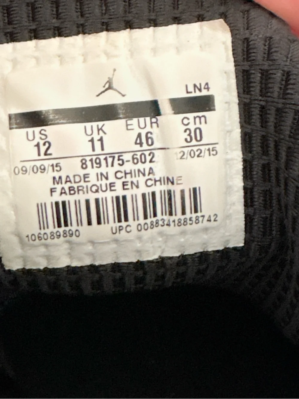 Jordam Jumpman Team 2 Gym Red Sneakers